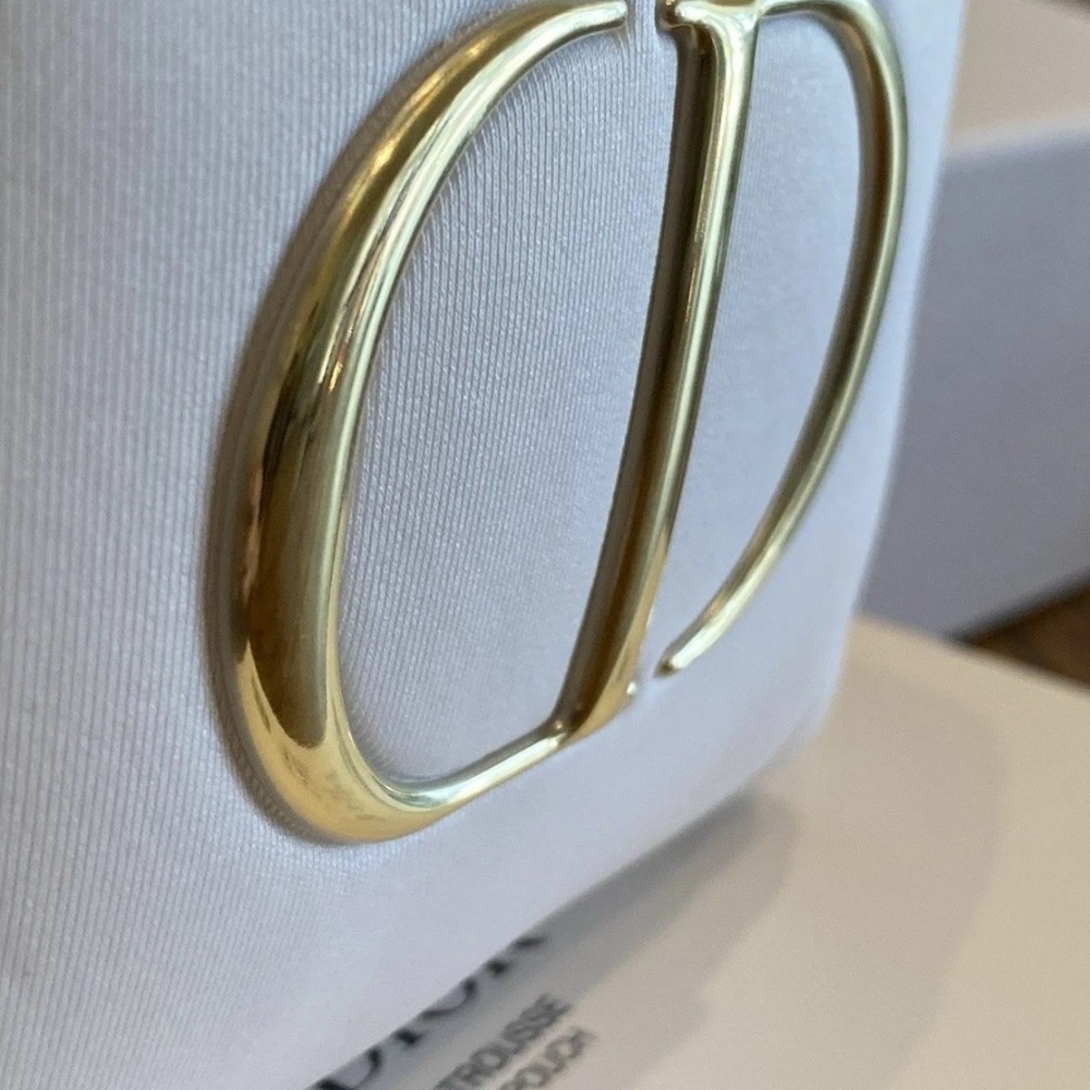 DIOR Beauté White Couture CD Pouch Gold Hardware VIP Cosmetic Bag AUTHENTIC GWP - Picture 5 of 15